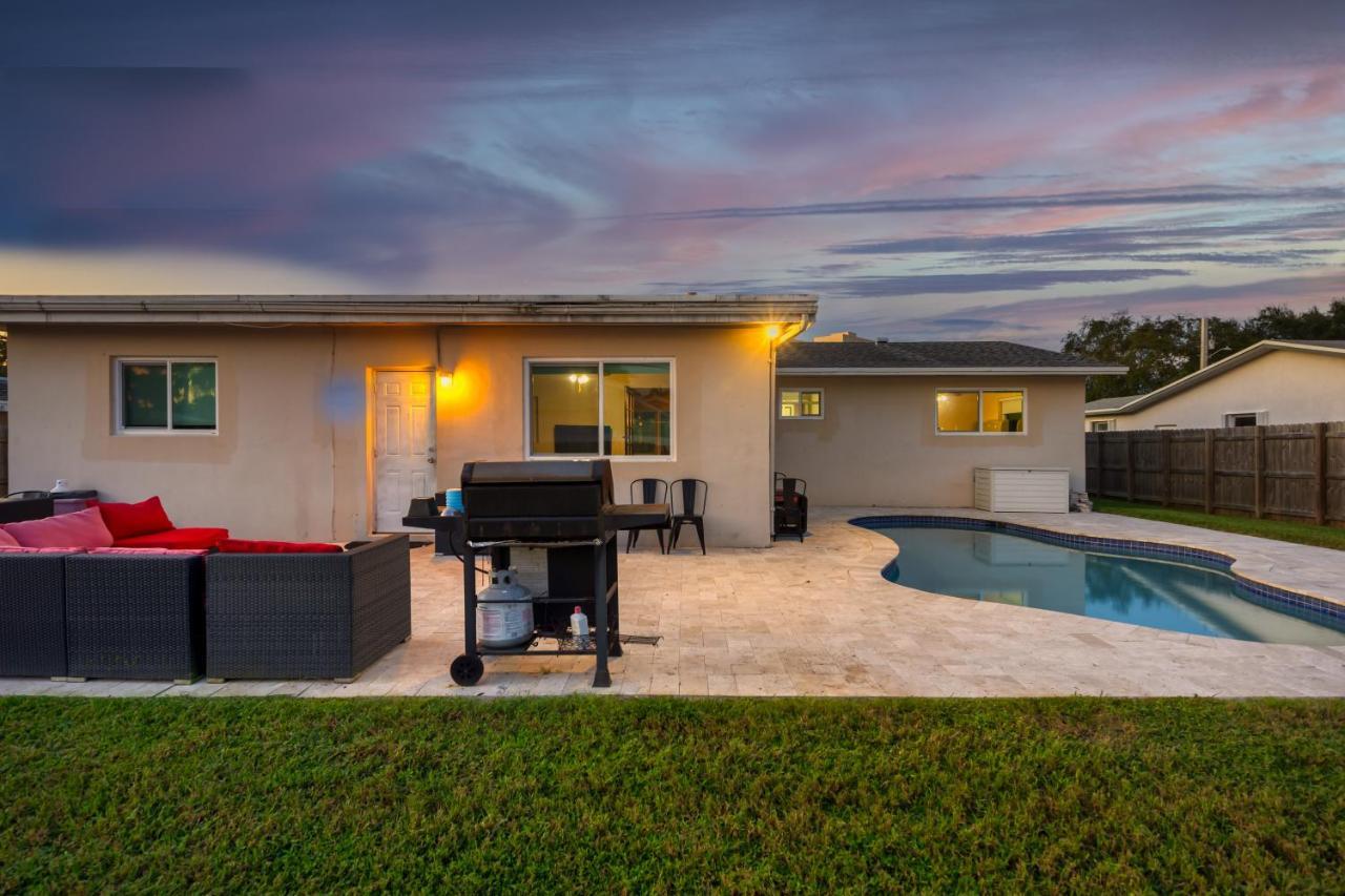 Tranquil Retreat With Heated Pool Minutes To The Beach Dania Beach Exterior foto